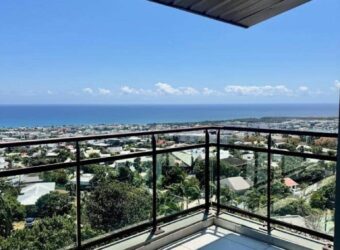 À louer appartement F4 dans une résidence sur les hauteurs de Bois de Nèfles – Sainte-Clotilde