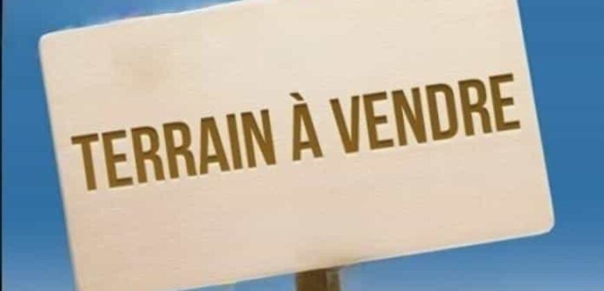 À vendre terrain constructible de 311 m² en plein centre de La Plaine-Saint-Paul