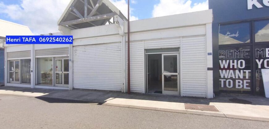 À louer en plein centre-ville de Saint Joseph local professionnel/ commercial de 60 m2