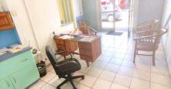 À louer en plein centre-ville de Saint Joseph local professionnel/ commercial de 60 m2