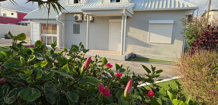 En vente une grande villa duplex située dans le quartier des Pêcheurs, à Saint Pierre