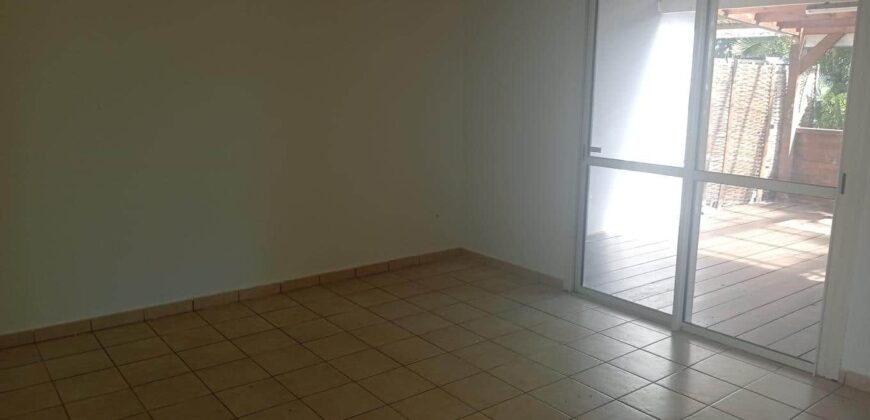 À louer un appartement T2 de 60m2 dans une résidence sécurisée à Saline Les Bains