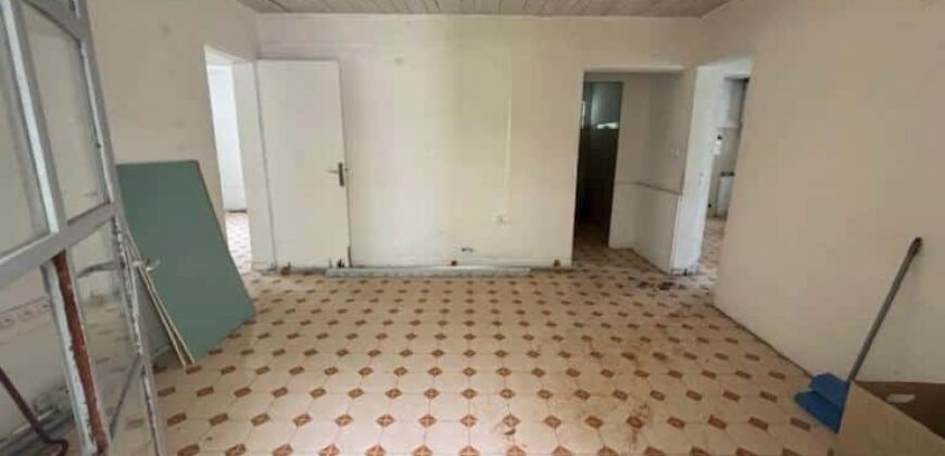 À vendre – Maison T3/4 à rénover à l’entrée de La Montagne avec local générant des revenus locatifs