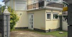À louer une charmante maison T3 située dans un quartier calme à Saint Pierre