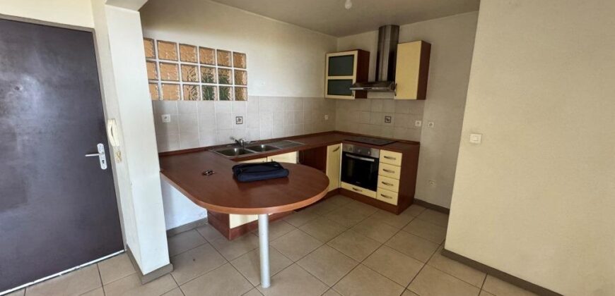 À vendre – Appartement F2 dans résidence avec piscine au Tampon 14ᵉme