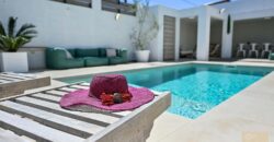 À vendre magnifique villa familiale récente avec piscine et vue imprenable située à La Rivière Saint-Louis