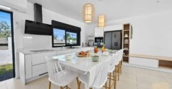 À vendre magnifique villa familiale récente avec piscine et vue imprenable située à La Rivière Saint-Louis