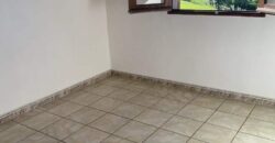 À louer une villa jumelée de type F4 offrant vue sur mer à Sainte Marie