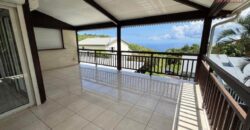 À vendre une spacieuse maison T6/7 avec jardin et parking à La Montagne Saint Denis Réunion