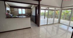 À vendre une spacieuse maison T6/7 avec jardin et parking à La Montagne Saint Denis Réunion