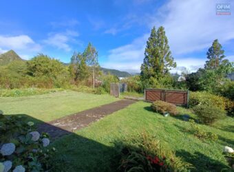 À vendre une villa T5 de 165 m² offrant vue imprenable sur montagne à Bras des Calumets Plaine des Palmistes Réunion