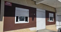 À louer un local commercial de 85m2 situé dans le secteur petit bazar à Saint André Réunion