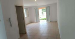 En vente villa en duplex de 88.50 m2 sur un terrain de 140 m2 située dans un quartier calme de La Ravine des Cabris Réunion
