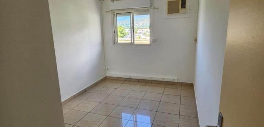 À vendre un appartement T3/T4 avec vue mer et montagne à Saint-Denis, Carré d’Or, Réunion