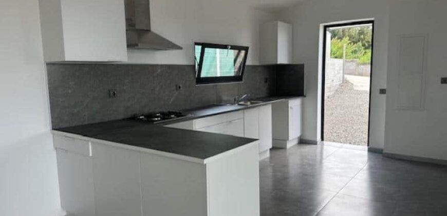 À louer une charmante maison T3 de 75 m2 à La Plaine des Cafres Réunion