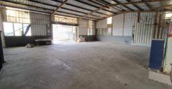 À louer grand local commercial de 260 m² idéalement situé au rond-point des Métiers à Quartier Français Sainte Suzanne Réunion