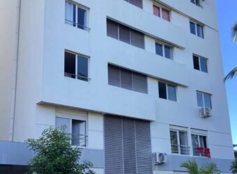 À louer un studio de 21.86m2 proche des commerces à Saint Clotilde Réunion