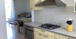 À louer un lumineux appartement F4 meublé offrant vue mer et montagne à Sainte Marie Réunion