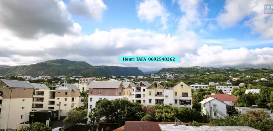 À louer spacieux appartement T3 de 68.48 m2 avec vue sur montagne situé en centre-ville de Saint-Joseph