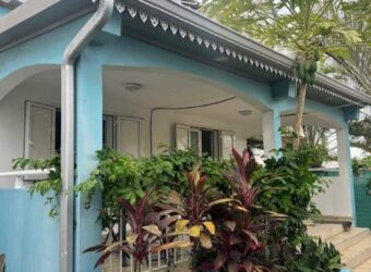 Location d’une petite maison créole meublée de 51 m2 située à Terre Sainte Réunion