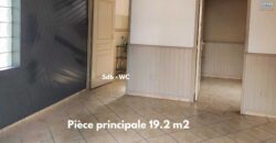 À louer local commercial de 32 m2 situé sur la RN3 au Tampon Réunion