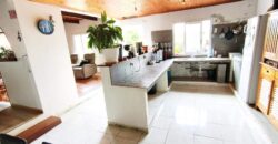 En vente une charmante maison F4 de 170 m² avec vue mer et montagne dans un cadre paisible à Bel Air, Saint-Joseph Réunion