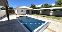 En vente une agréable villa récente de 95m2 avec piscine et garage à Sainte Anne Réunion