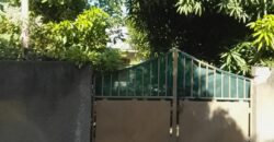 À vendre villa Bourbon bois sur un terrain de 200 m2 clôturé située à Saint Pierre Réunion