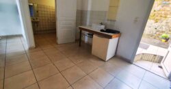 À louer local professionnel ou médical de 50 m2 situé dans le quartier de Ravine du Pont à Petite île Réunion