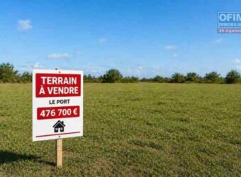 À vendre un terrain de 580m2 situé en centre ville du Port Réunion