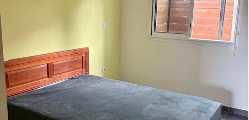En vente un appartement T3 avec varangue proche de la plage et commerces à Saint Leu Réunion