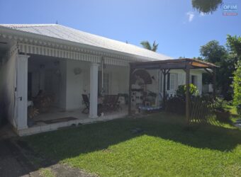 À vendre une belle maison créole de 130m2 en plain pied avec jardin arboré à Saint André Réunion