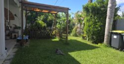 À vendre une belle maison créole de 130m2 en plain pied avec jardin arboré à Saint André Réunion