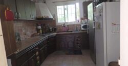 À vendre une belle maison créole de 130m2 en plain pied avec jardin arboré à Saint André Réunion