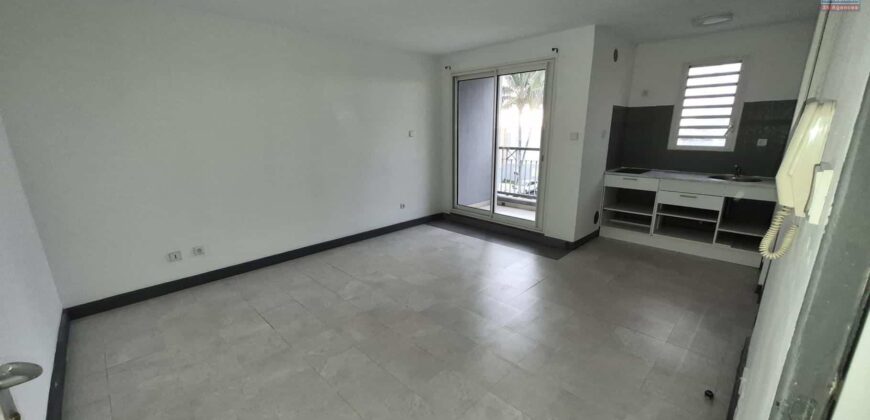 À louer un studio de 22.74m2 dans une résidence sécurisée à Sainte Marie Réunion