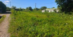 À vendre un terrain constructible de 501m2 offrant vue montagne à La Rivière Saint Louis Réunion