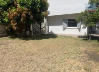 À louer un spacieux appartement T4 de 93.54 m2 situé à Étang-Salé-les-Bains Réunion