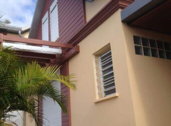 Location d’une spacieuse maison F6 de 200 m² idéalement située à la Grande Montée à Sainte-Marie Réunion
