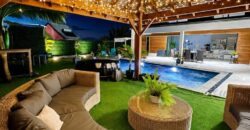 En vente villa contemporaine d’exception avec piscine balinaise et vue panoramique sur l’océan à Saint-Paul Réunion