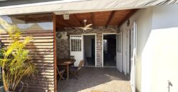 À louer une charmante villa meublée de 93m2 entièrement rénovée à Saint Benoit Réunion