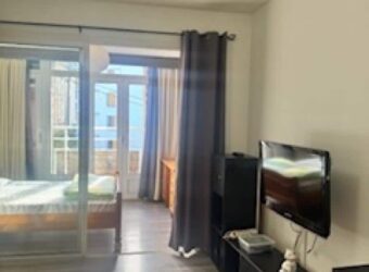 À louer un lumineux appartement meublé de 22.46m2 dans une résidence à Sainte Clotilde Réunion