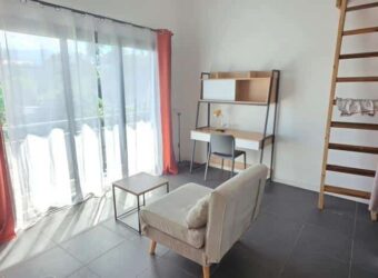 À louer studios neufs meublés et équipés situés au centre-ville du Tampon Réunion