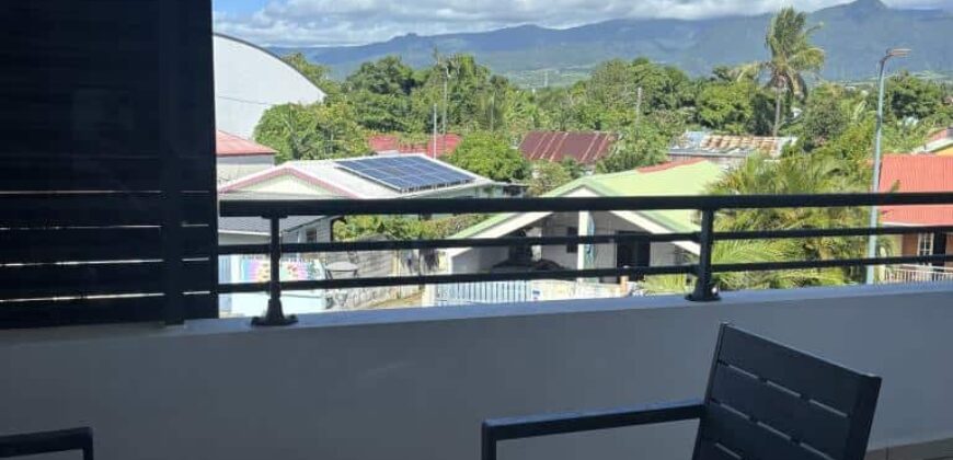 À louer un lumineux studio meublé de 24.32m2 avec parking à Saint André, Réunion