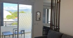 À louer un lumineux studio meublé de 24.32m2 avec parking à Saint André, Réunion