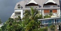 À vendre un appartement de type F2 dans une résidence avec vue mer et montagne à Sainte Clotilde, Réunion