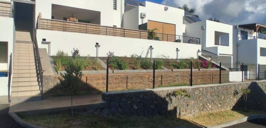 À louer un appartement de 65.33m2 situé dans le secteur de Plateau Caillou à Saint Paul Réunion
