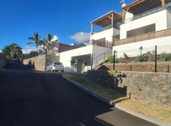 À louer un appartement de 65.33m2 situé dans le secteur de Plateau Caillou à Saint Paul Réunion