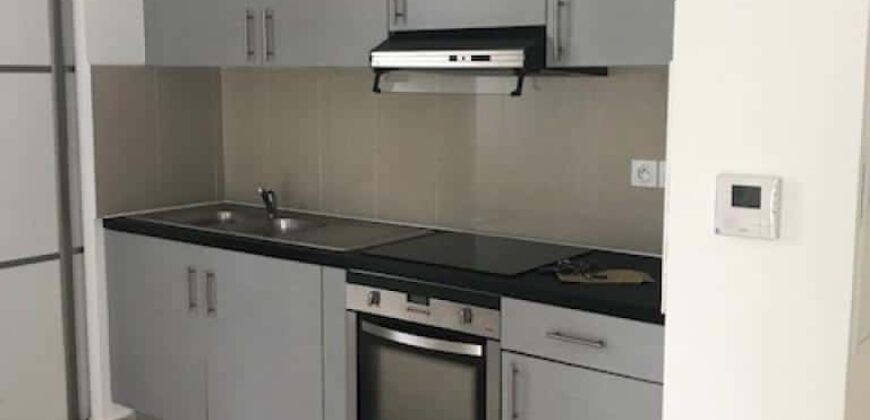 À vendre un appartement F3 de 62.96m2 dans une résidence à Sainte Clotilde Réunion