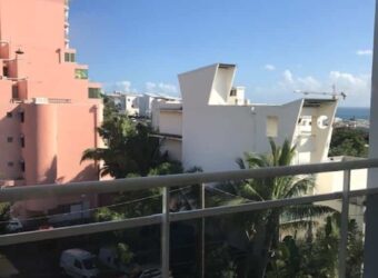 À louer un appartement dans une résidence proche des commerces à Sainte Clotilde Réunion