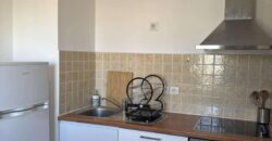 À louer un lumineux studio meublé de 24.32m2 avec parking à Saint André, Réunion